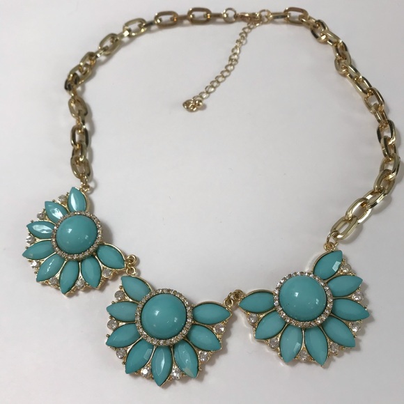 Blue Cobachon w/Accent Faux Jeweled Necklace - Picture 5 of 10
